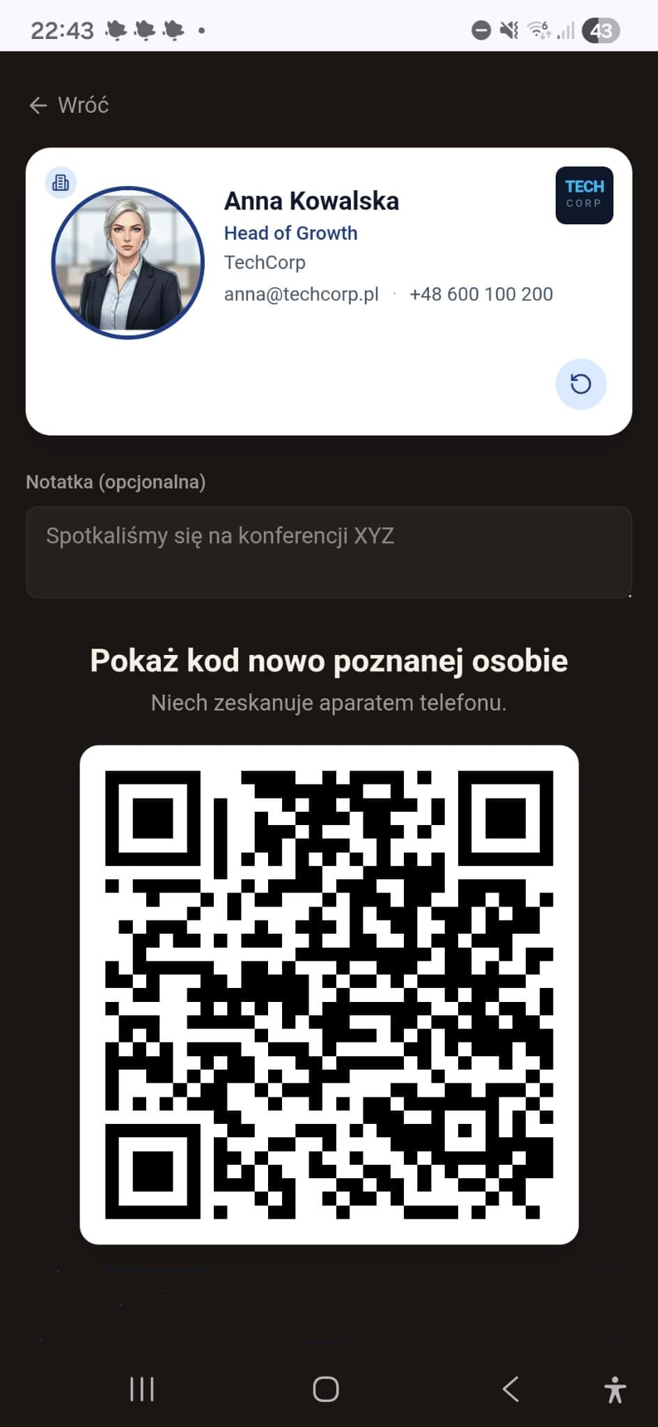 Nadawca pokazuje QR